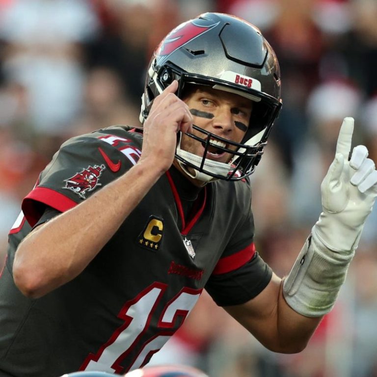 NFL playoff picture: Three teams can clinch divisions in Week 17