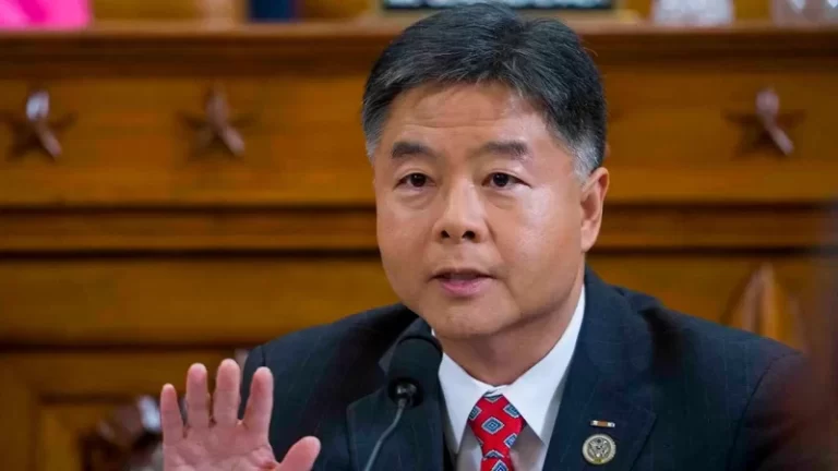 Twitter Files author Taibbi slams Dem congressman after accusation of ‘gaslighting’ Americans