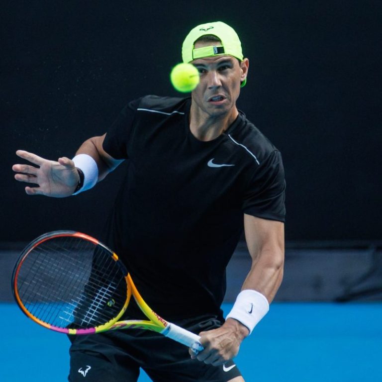 Rafael Nadal, Iga Swiatek headline Australian Open storylines to watch