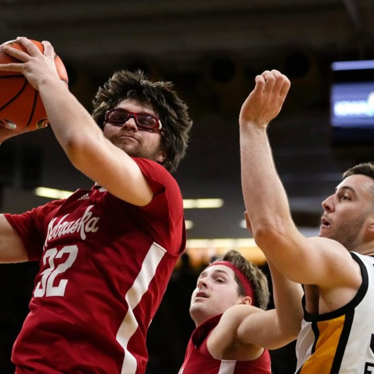 Nebraska outlasts Iowa down the stretch, wins 81-77