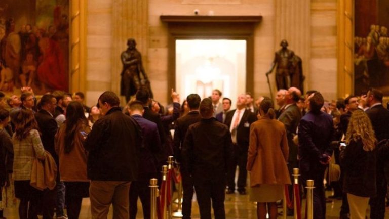 GOP congressman, 80 pastors sing ‘Amazing Grace’ in Capitol Rotunda
