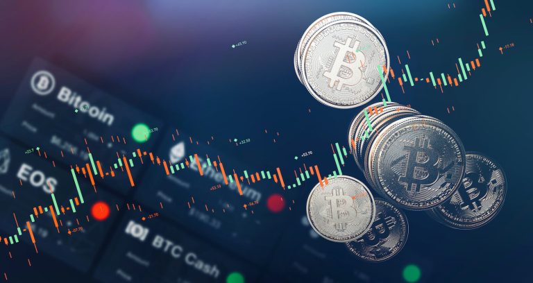Bitcoin’s Tug-of-War: Navigating the Bearish Trend Amid Potential Bullish Outlook