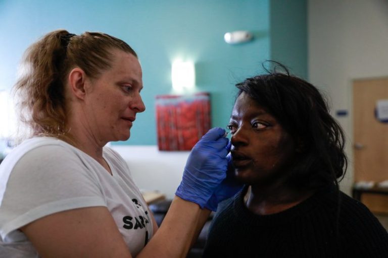 Newsom’s mental health plan would take $700 million away from services, redirect money to housing homeless