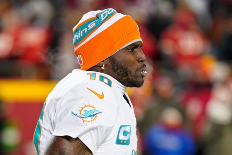 Why the police involved in Tyreek Hill incident need to be fired