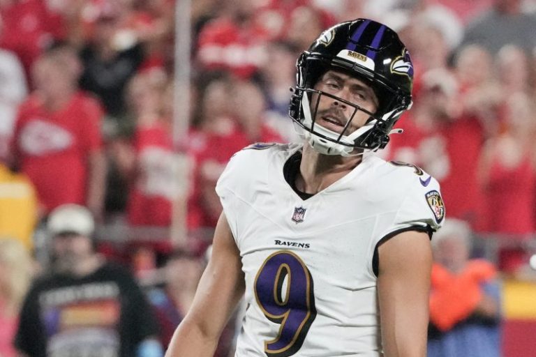 Ravens star kicker continues to struggle in 13th career season