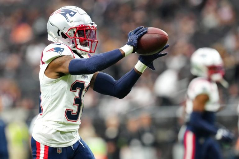 The 6 top potential trade deadline targets for Chiefs