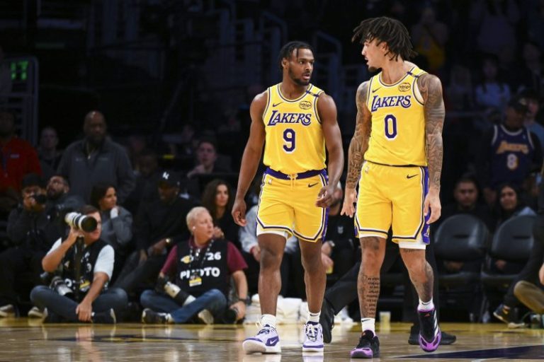 How many points did Bronny James score in G League debut?