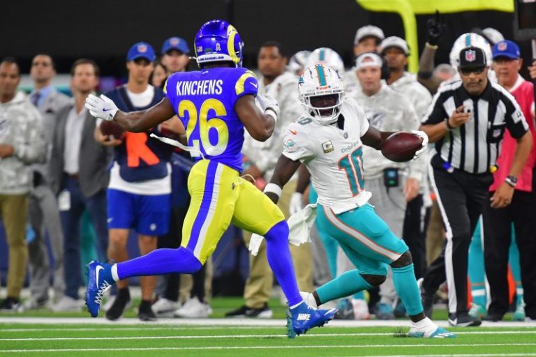 NFL playoff picture: Dolphins, Rams headed in opposite directions