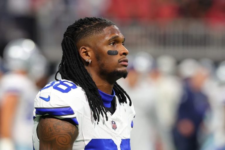 Jerry Jones responds to CeeDee Lamb’s excuse about curtains