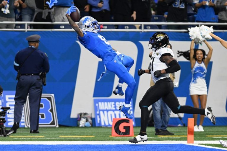 Jameson Williams pays homage to Marshawn Lynch with TD celebration