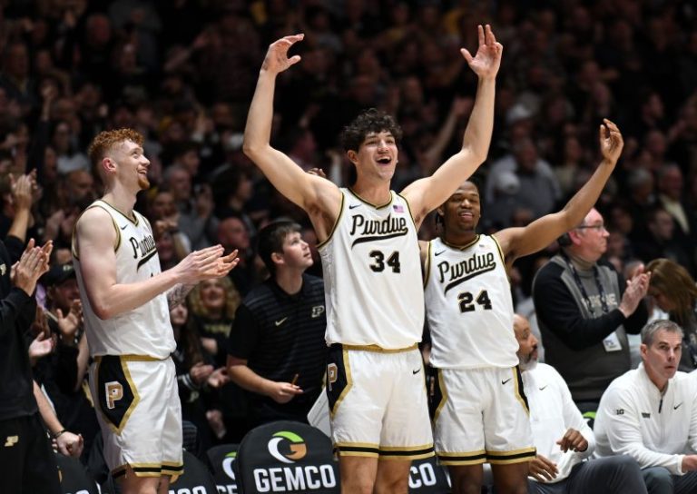 Purdue makes major move, Kansas still No. 1 in men’s basketball poll
