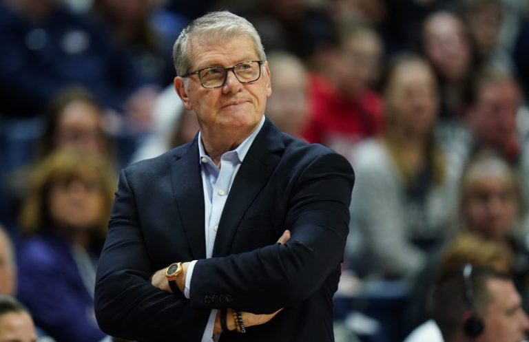 The insane career accomplishments of Connecticut coach Geno Auriemma