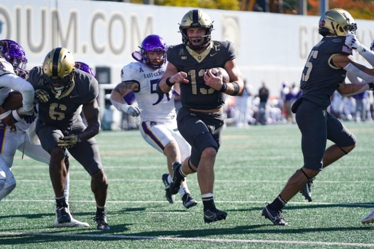 Army readies for Notre Dame with playoff possibilities on line