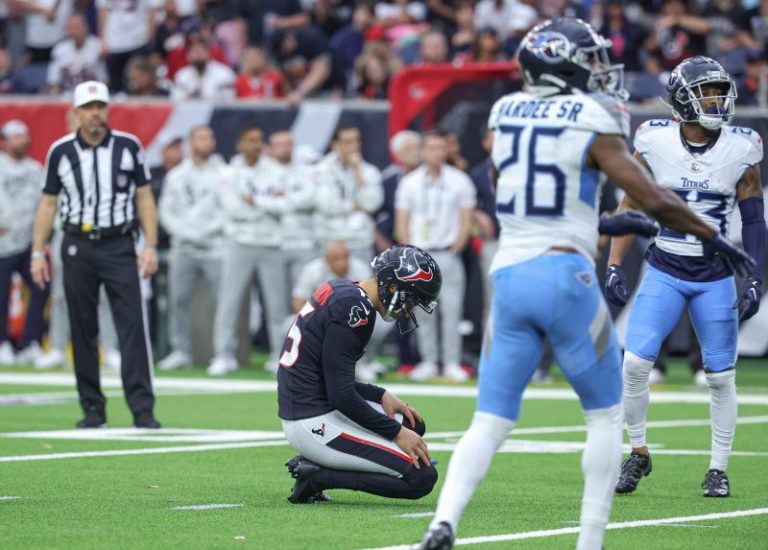 32 things we learned in NFL Week 12: Missteps could cost contenders