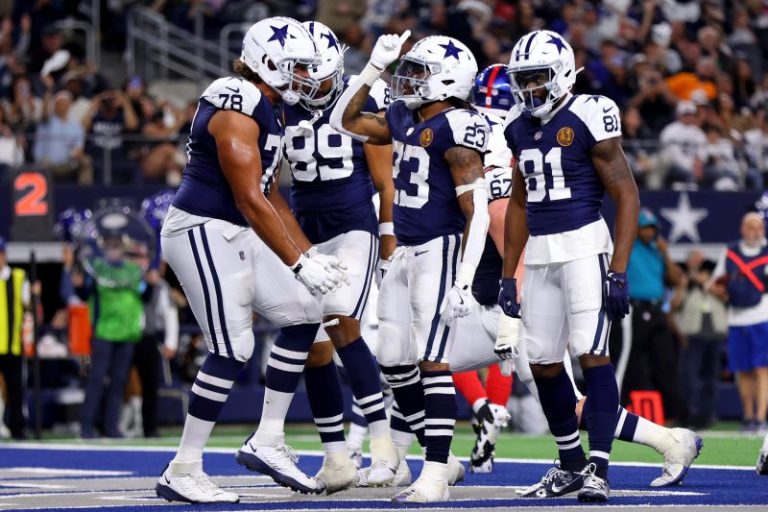 NFL playoff picture: Cowboys stay alive, Lions could clinch Sunday