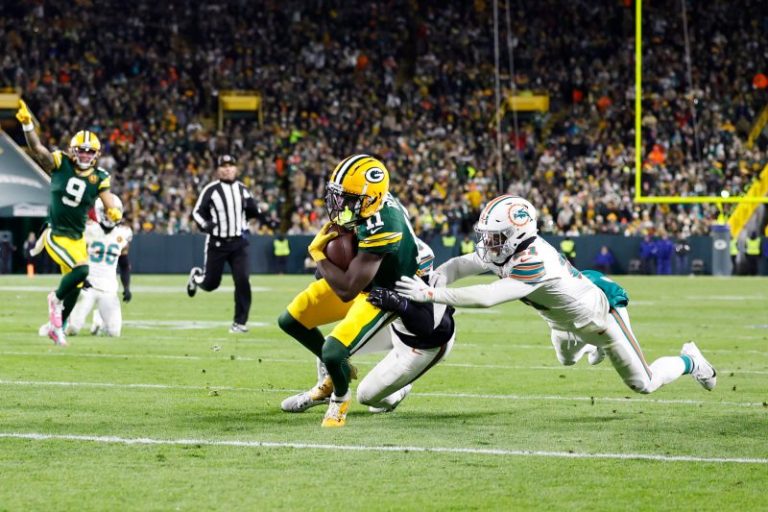 Opinion: Dolphins LB says team was ‘soft’ and he’s right