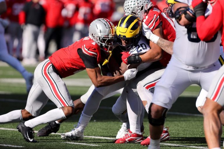 Michigan spoils Ohio State’s Big Ten title hopes with fourth win in row in series