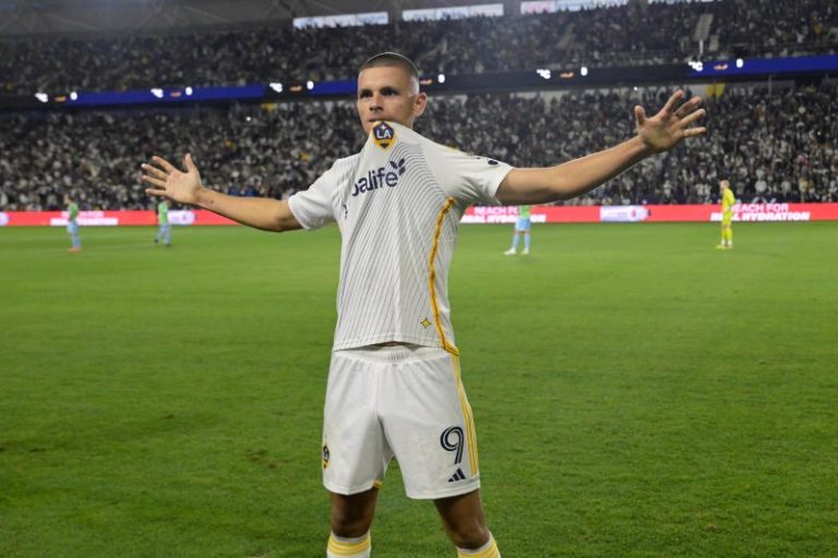 LA Galaxy to face New York Red Bulls in MLS Cup