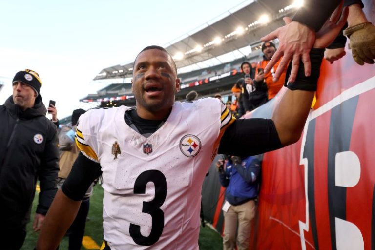NFL Week 13 winners, losers: Russell Wilson has Steelers soaring