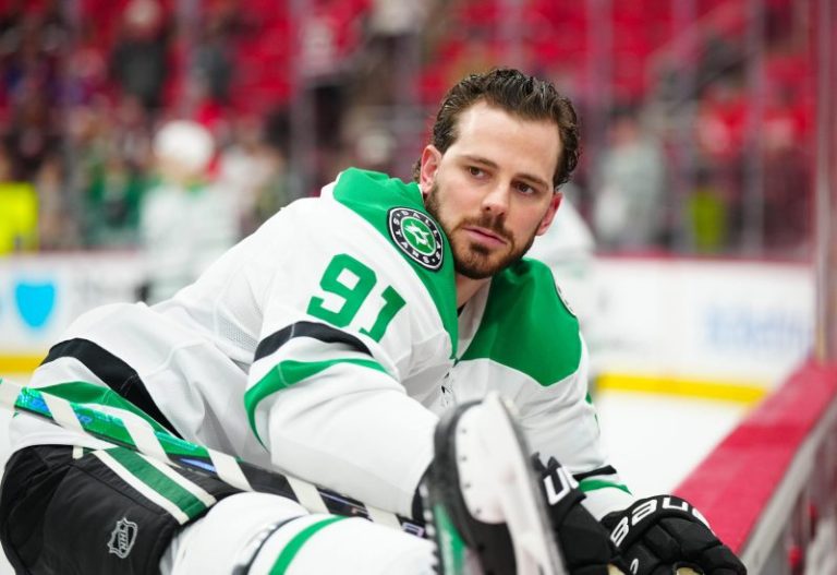 Dallas Stars forward to be out long-term after hip surgery
