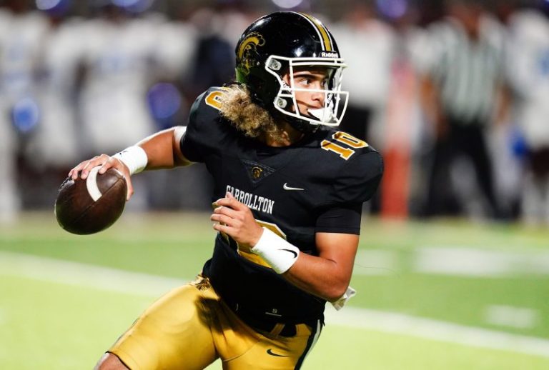 Deion Sanders signs new Colorado recruiting class, led by star quarterback