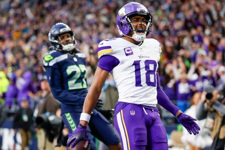 NFL Week 16 winners, losers: One team could surge to No. 1 seed