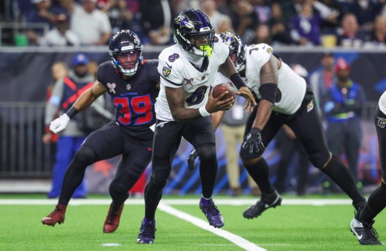 Lamar Jackson breaks Michael Vick’s NFL QB rushing record