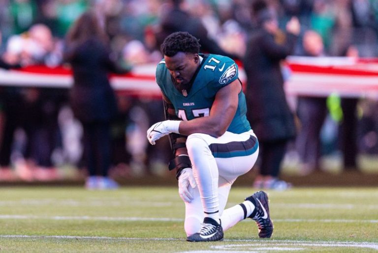 Latest injury updates on Eagles LB Nakobe Dean