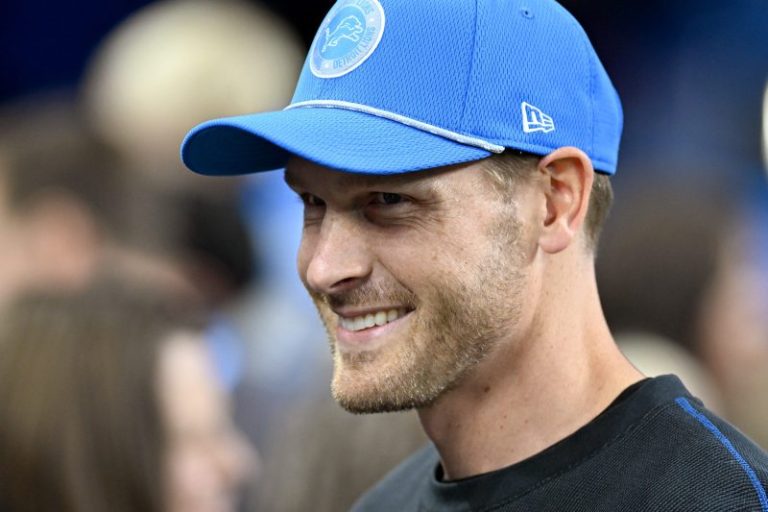 Hotly pursued coaching candidate chooses to lead NFC team, per reports