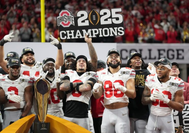 Ohio State finishes No. 1 in final college football coaches poll rankings