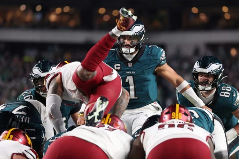 Eagles’ signature tush push play met with bizarre ‘mental warfare’ defense