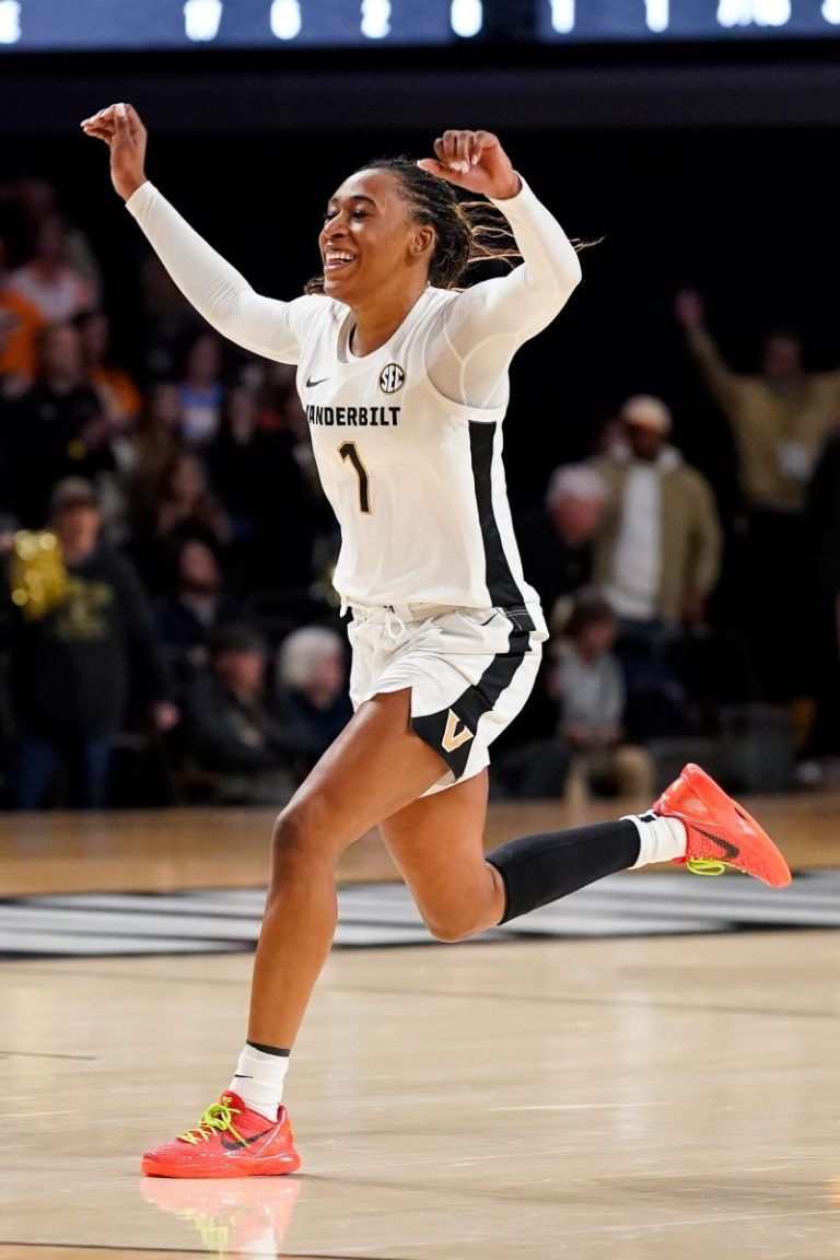 Vanderbilt guard scores NCAA freshman record 53 points