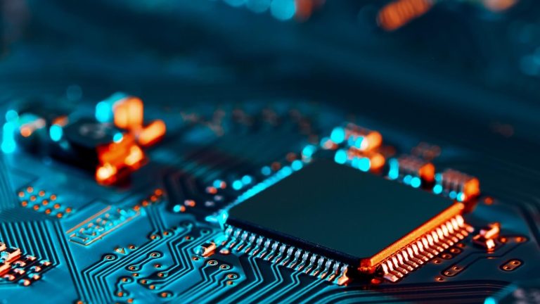 Which Top AI Semiconductor Stocks are Positioned for Growth?