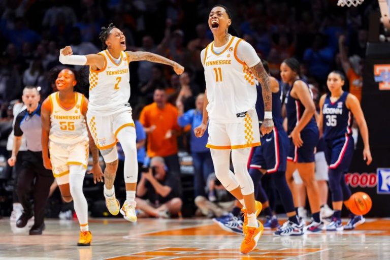 Goodness, get a load of what Kim Caldwell’s Lady Vols just did to UConn