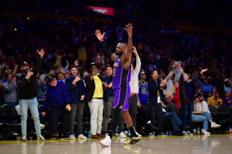 LeBron joins MJ, becomes NBA’s second 40-year-old with 40-point game