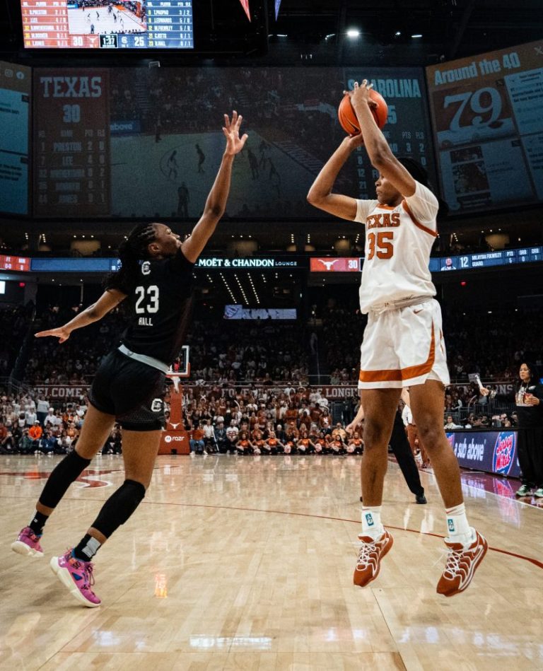 Texas ends South Carolina’s 57-game SEC winning streak