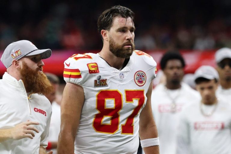Travis Kelce is one of the best ever. But it’s clearly time to go.