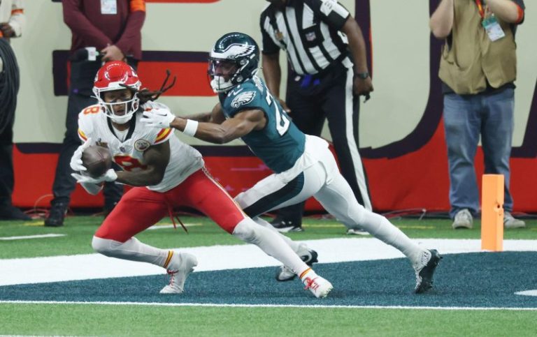 Chiefs WR DeAndre Hopkins speaks on Super Bowl officiating