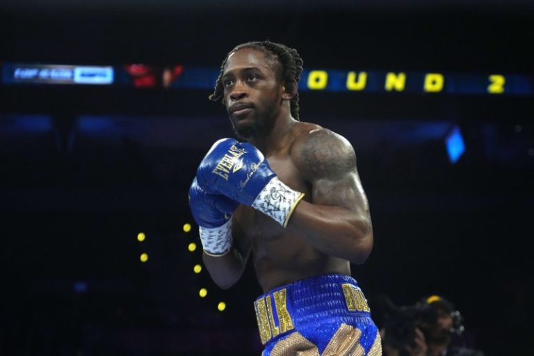 Davis vs. Berinchyk live: Updates, highlights for title card