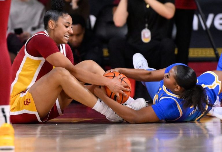 NCAA basketball committee releases women’s basketball top 16 seeds on Sunday