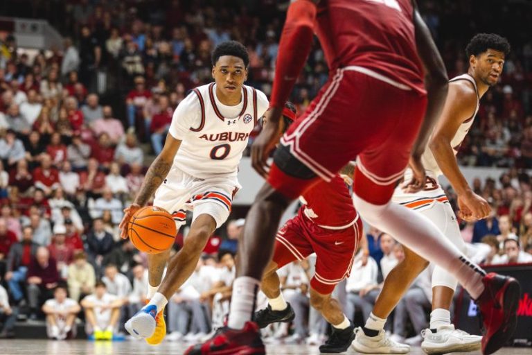 Auburn takes back No. 1 spot in the men’s basketball poll