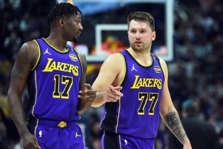Luka Dončić update: Will Lakers guard play against Mavericks?