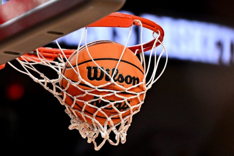 College Basketball Crown: Bracket, teams, schedule revealed