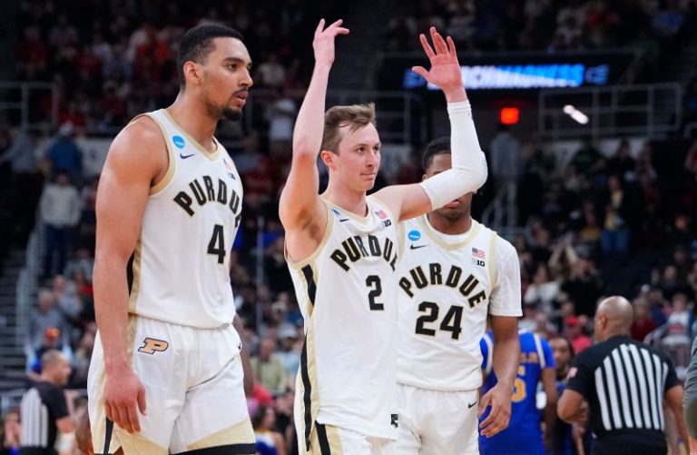 Last year’s runner-up in March Madness form to reach Sweet 16