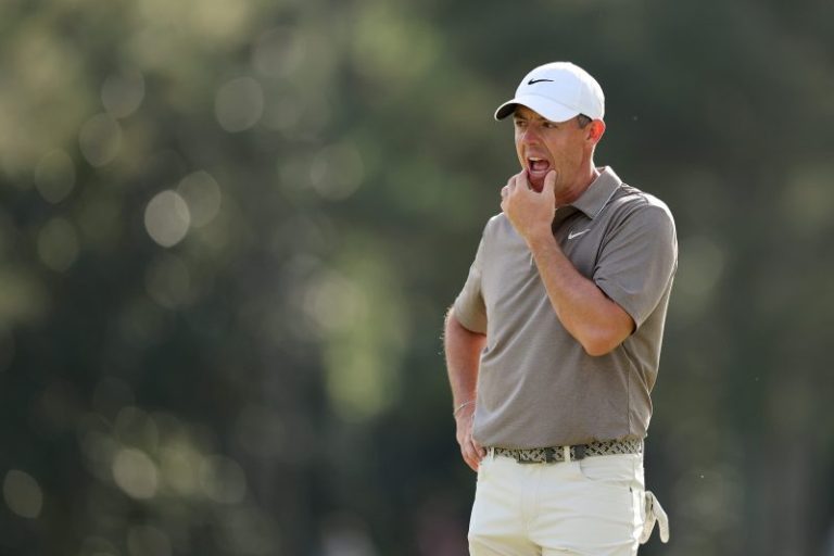 Masters continues to torment Rory McIlroy, who melts down again