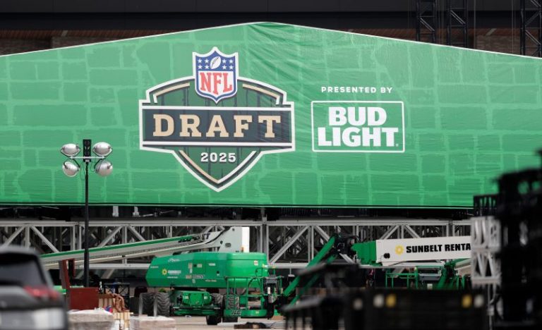 Tracking the latest NFL draft rumors before first round