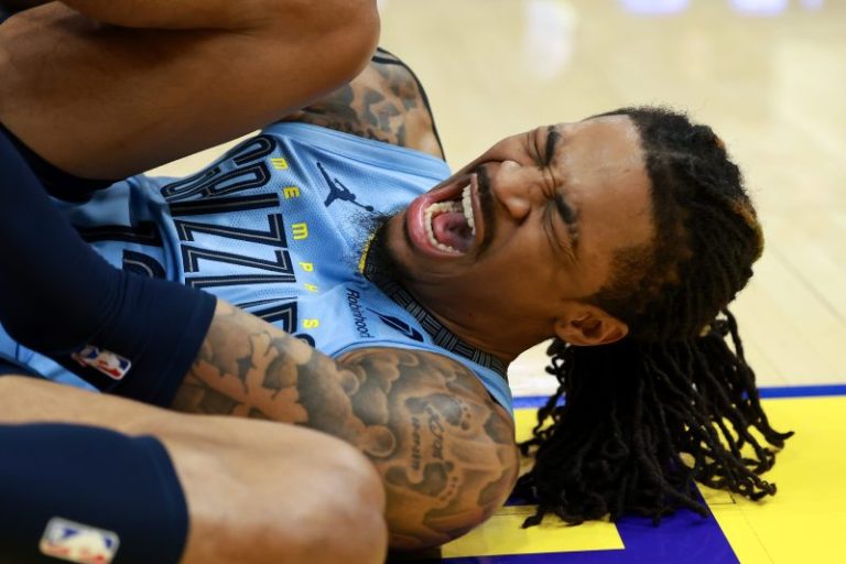 Grizzlies’ Ja Morant scores 22 vs. Mavs despite ankle injury