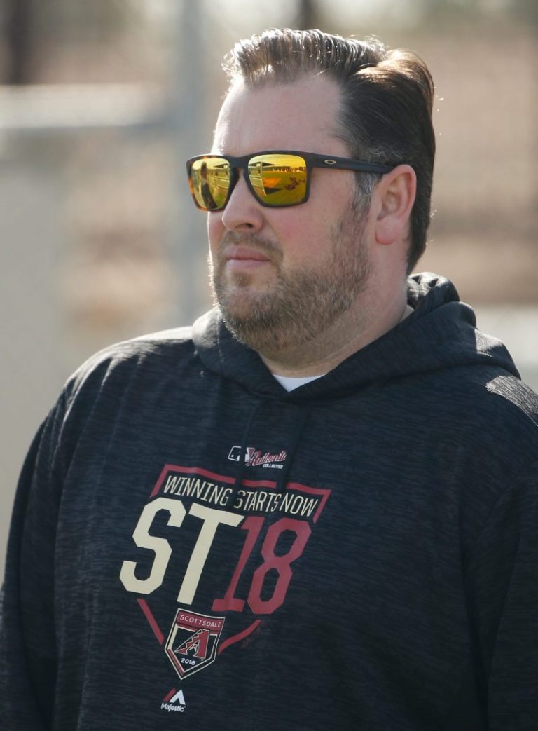 Ex-MLB GM fired for lewd texts addresses scandal, mental health