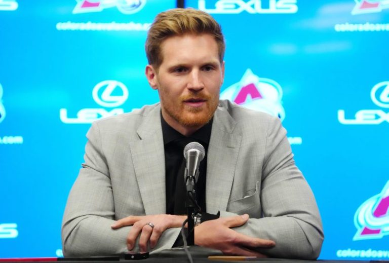 Latest injury status on Gabriel Landeskog, other NHL players