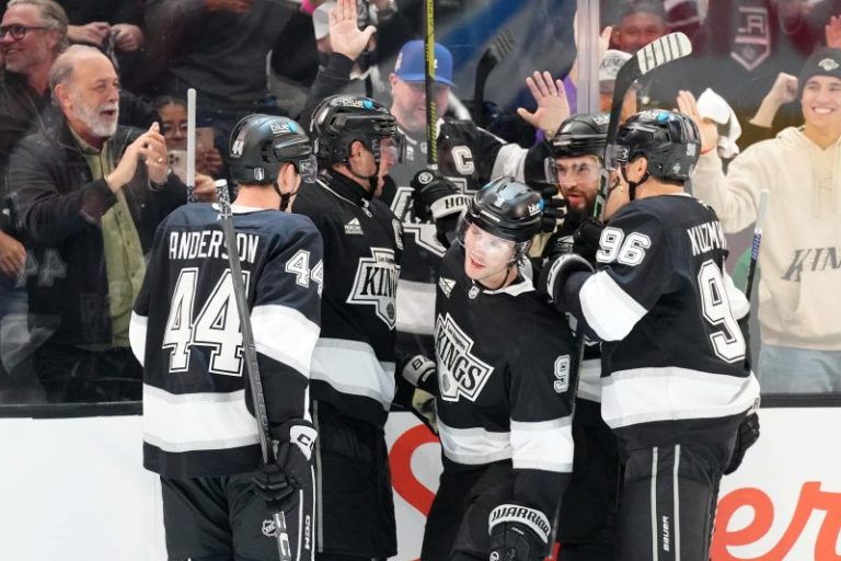 Watch: LA Kings blow four-goal lead, then beat Oilers with late score
